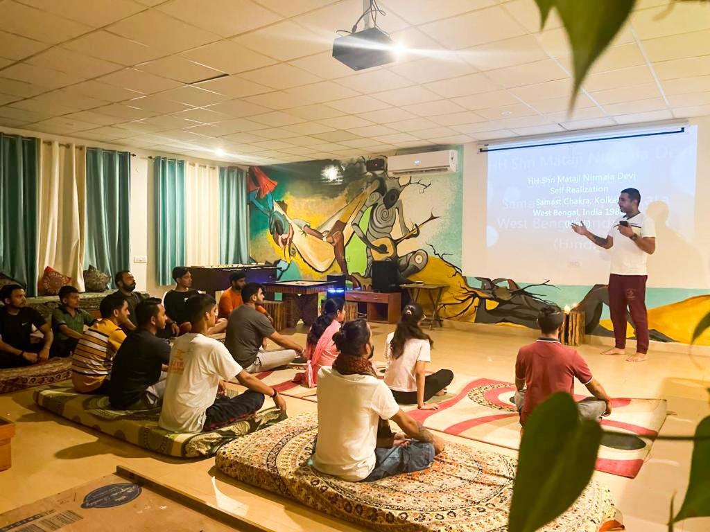 Karwaan Hostel Rishikesh Ngoại thất bức ảnh
