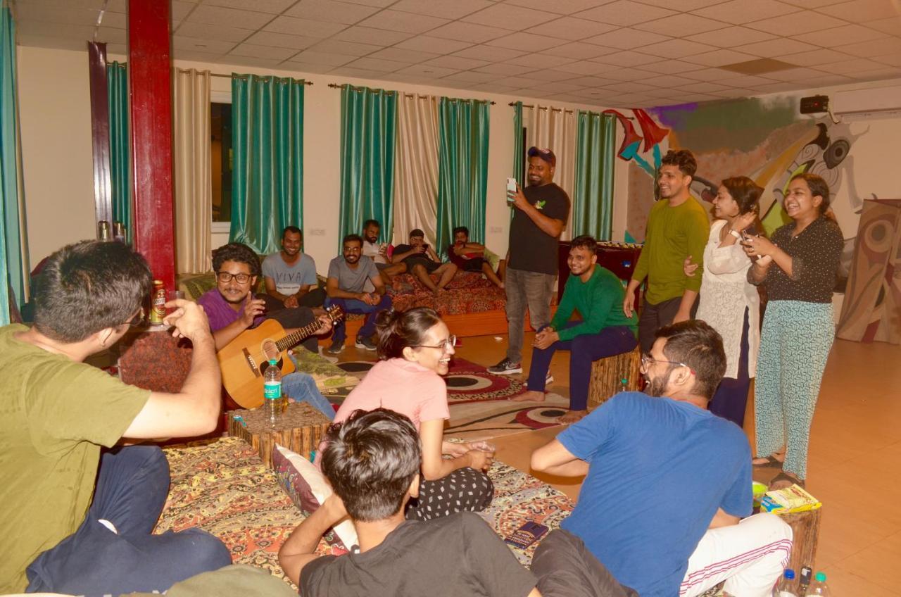 Karwaan Hostel Rishikesh Ngoại thất bức ảnh